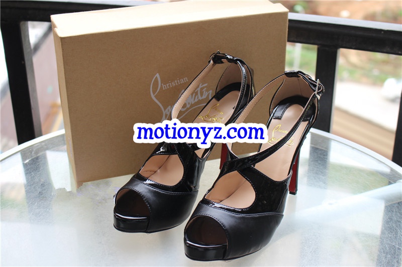 harga louboutin heels